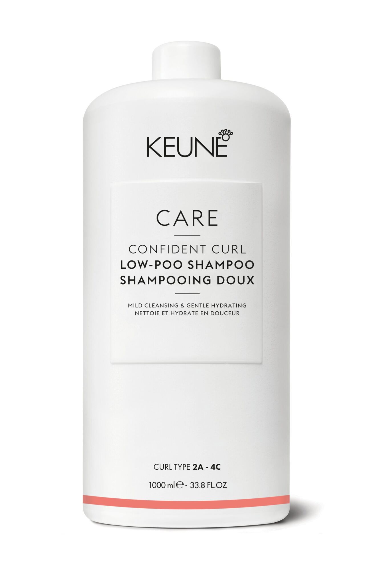 Um die Locken elastisch zu machen, verwenden Sie Confident Curl Low-Poo Shampoo. Es befeuchtet und formt Locken. Locken-Shampoo auf keune.ch.